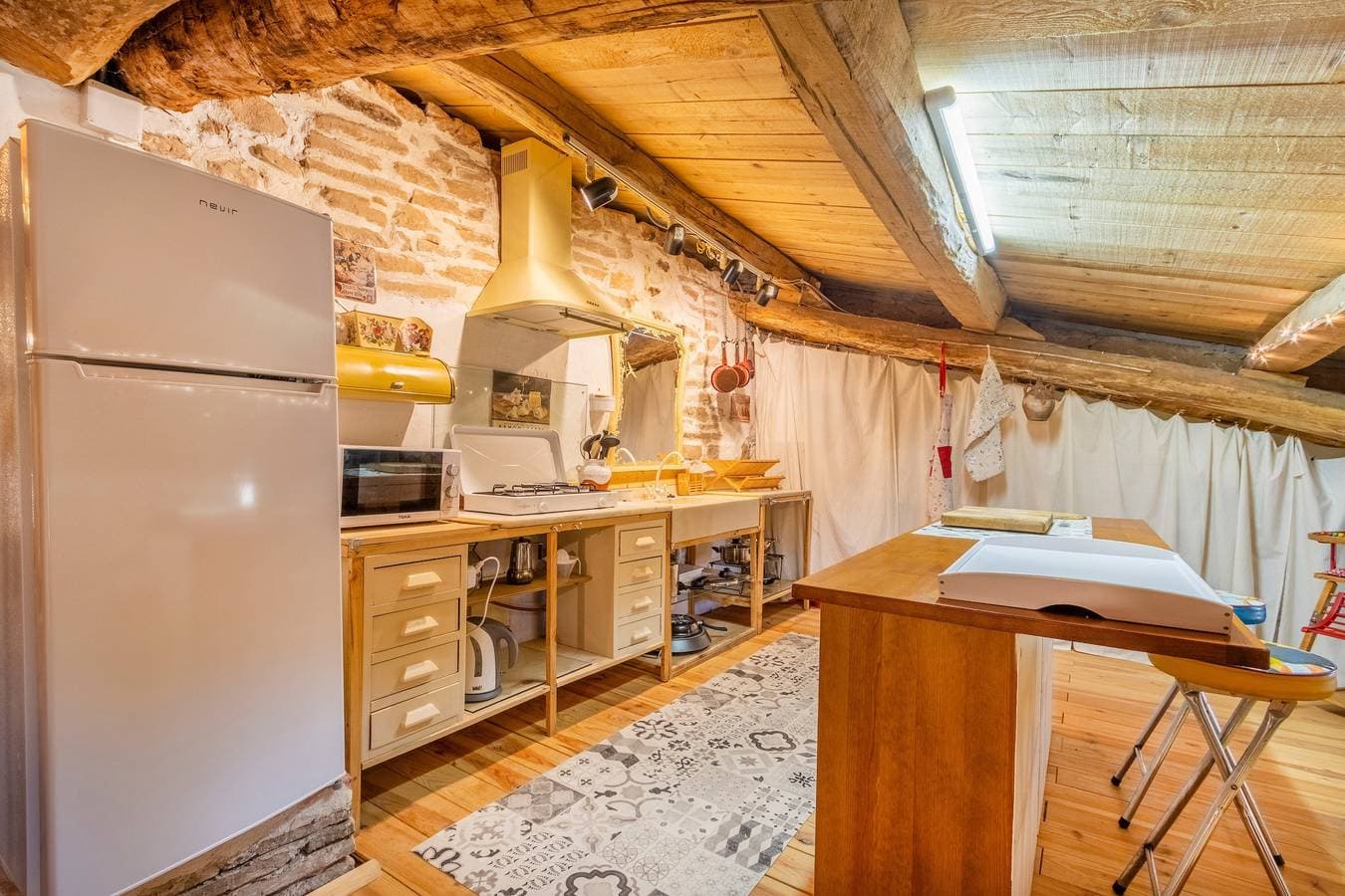 Foto 12 von 30: Ferienhaus 'Les Orenetes' mit Bergblick, WLAN und Klimaanlage
