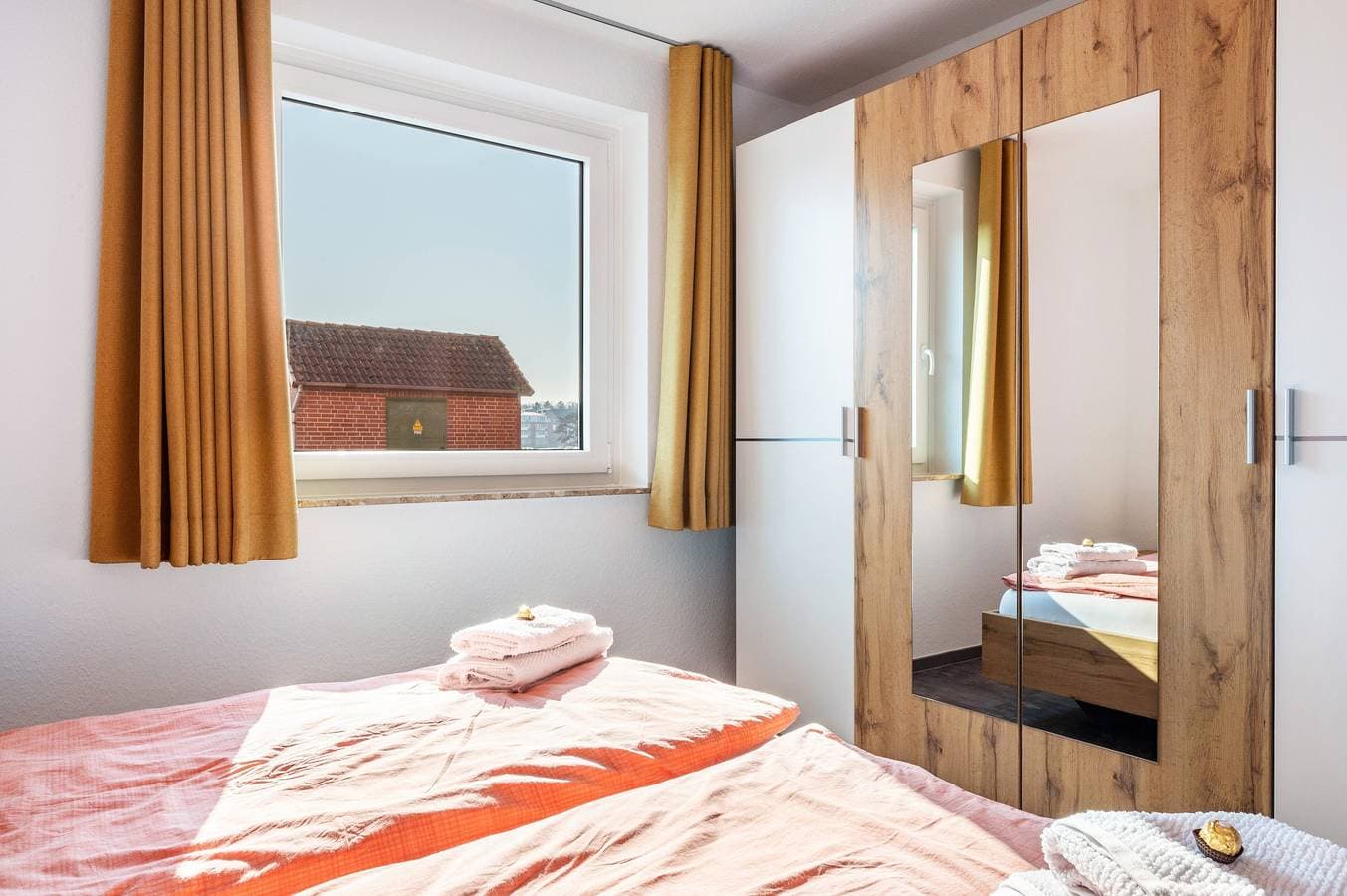 Foto 13 von 28: Ferienwohnung 'Hochparterre' mit Meerblick, Balkon und Wi-Fi