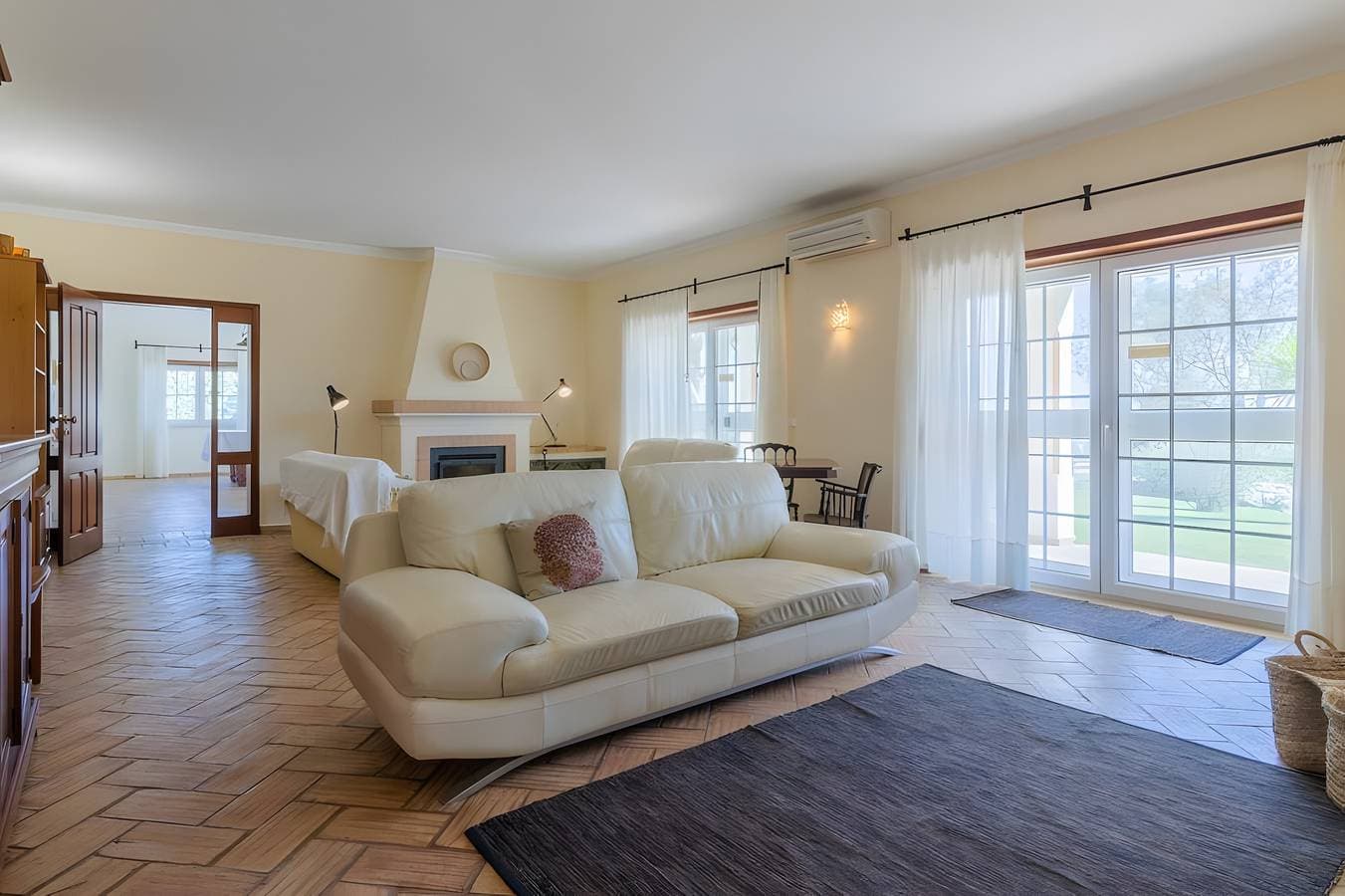Foto 8 von 30: Magnólia – Exklusive Villa mit beheiztem Pool, Spa & Naturblick nahe Strand und Golf