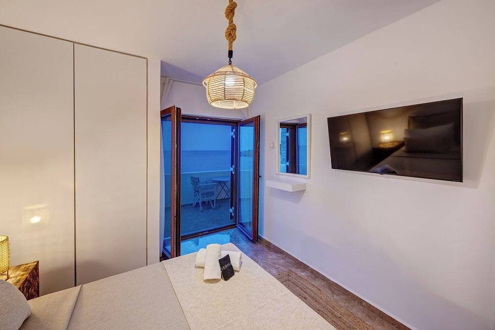 Foto 6 von 30: Villa Marelia - Waterfront Villa in Syros