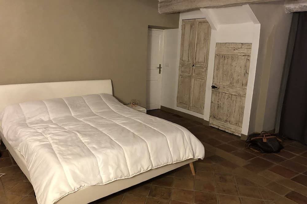 Foto 3 von 30: Exceptional And Rare, 15 km from Marseille, Be 3 km From Aubagne, Mas De Standing