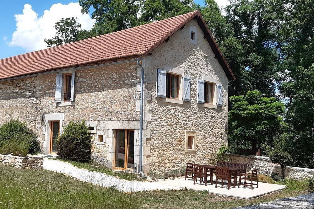 Foto 8 von 30: Luxuriöses und gemütliches Ferienhaus für 6 Personen auf einem ruhigen Anwesen.