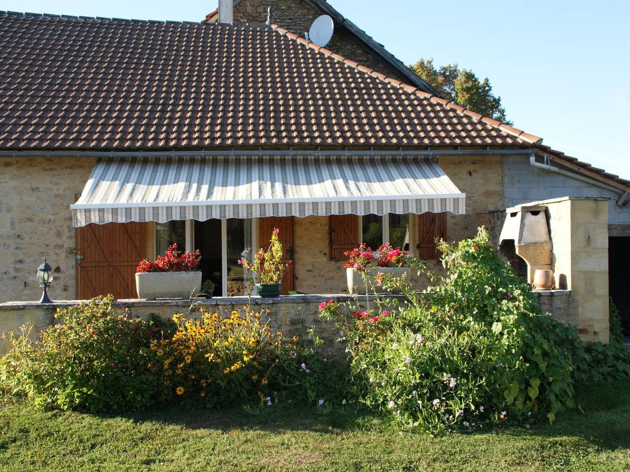 Foto 7 von 34: Ferienhaus mit Pool und umzäuntem Garten