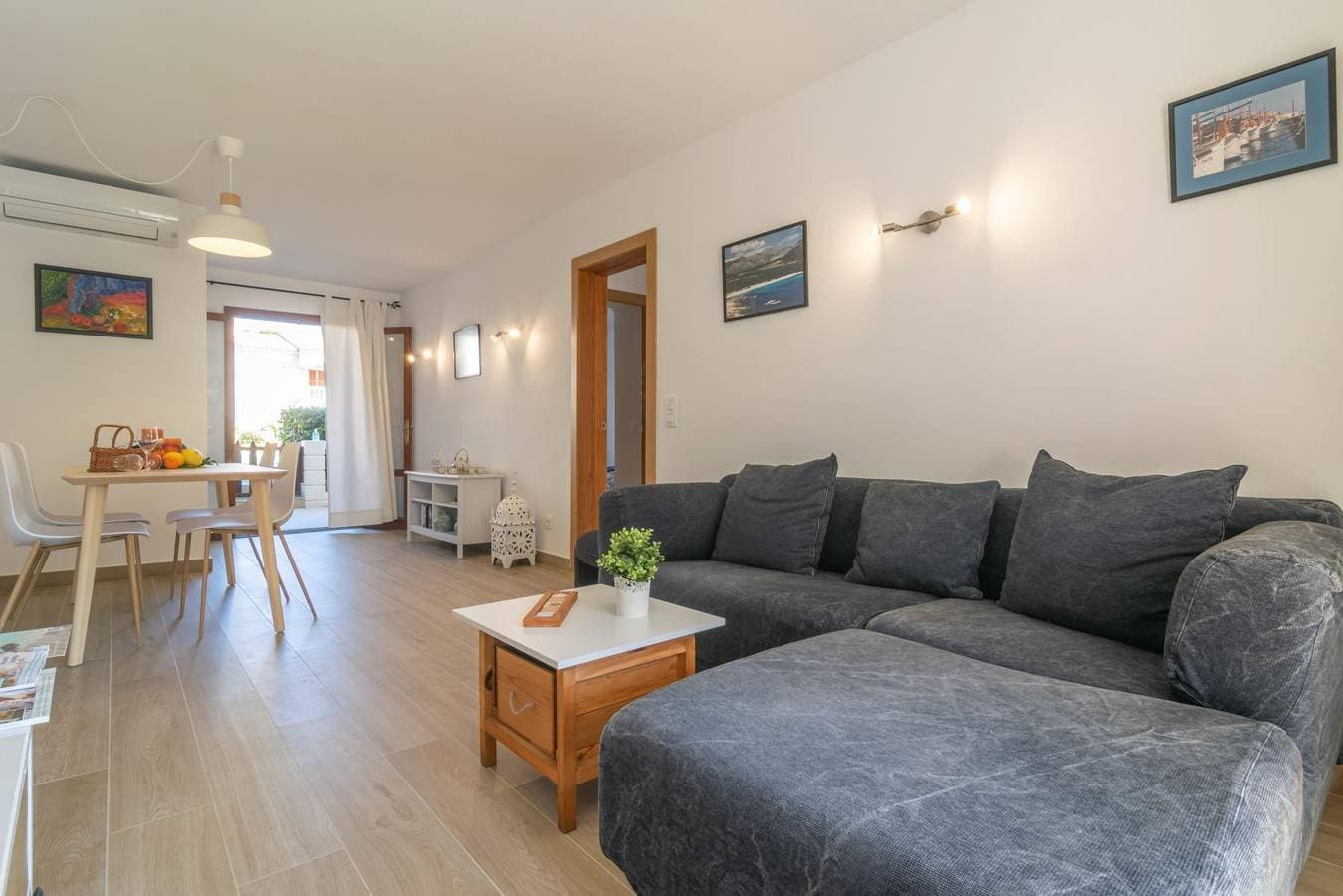 Foto 12 von 32: Can Nogueras - Gemütliches Apartment in Strandnähe. Die Wohnanlage hat einen Gemeinschaftspool. WiFi gratis