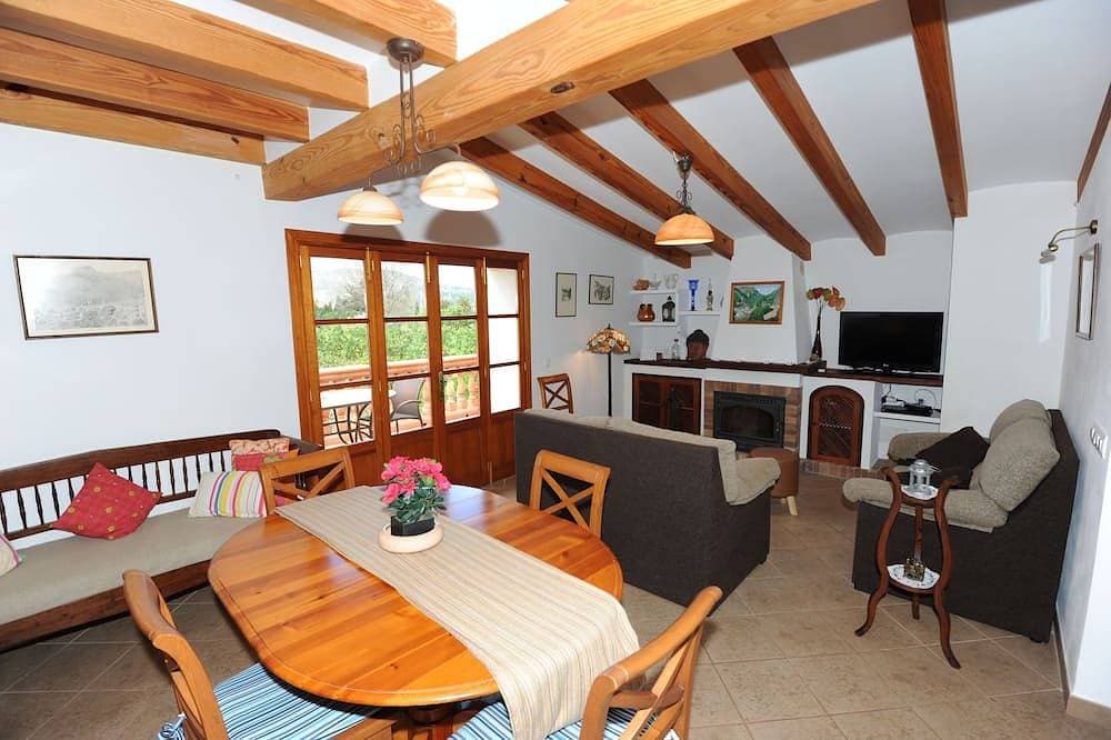 Foto 12 von 30: Bonita Casa con Piscina y Barbacoa. Playa a 3 Kms. Centro Sóller a 800 Metros