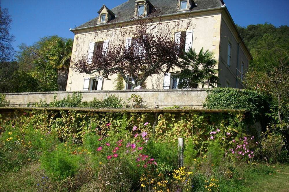 Herrennhaus in Périgod Noir, schöne Leistungen, Swimmingpool in der Hochsaison. 1
