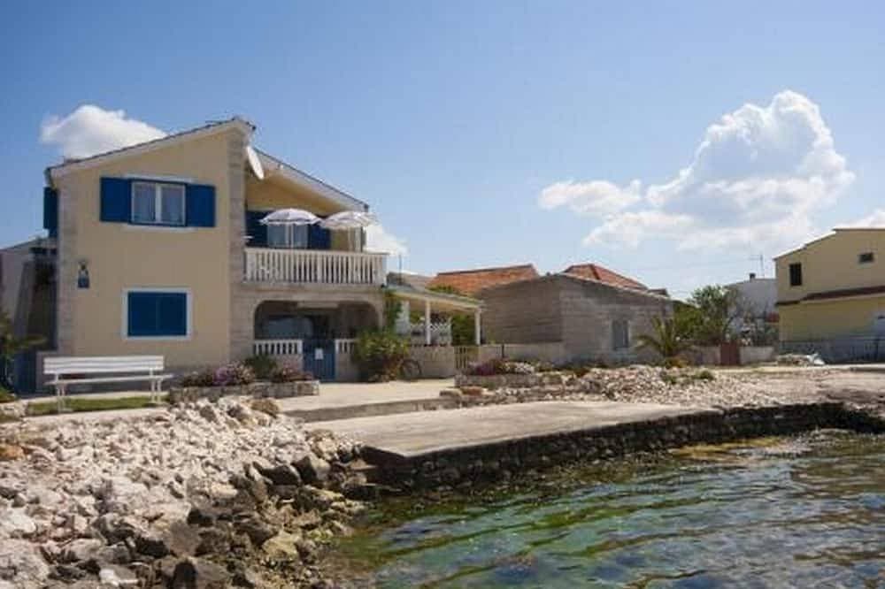 Foto 6 von 9: 1-Zimmer-Ferienwohnung am Strand Krapanj, Sibenik