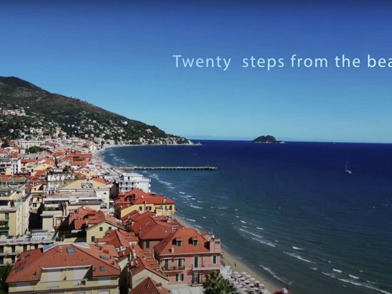 Alassio Beach House - Seaside Relaxed Living 1