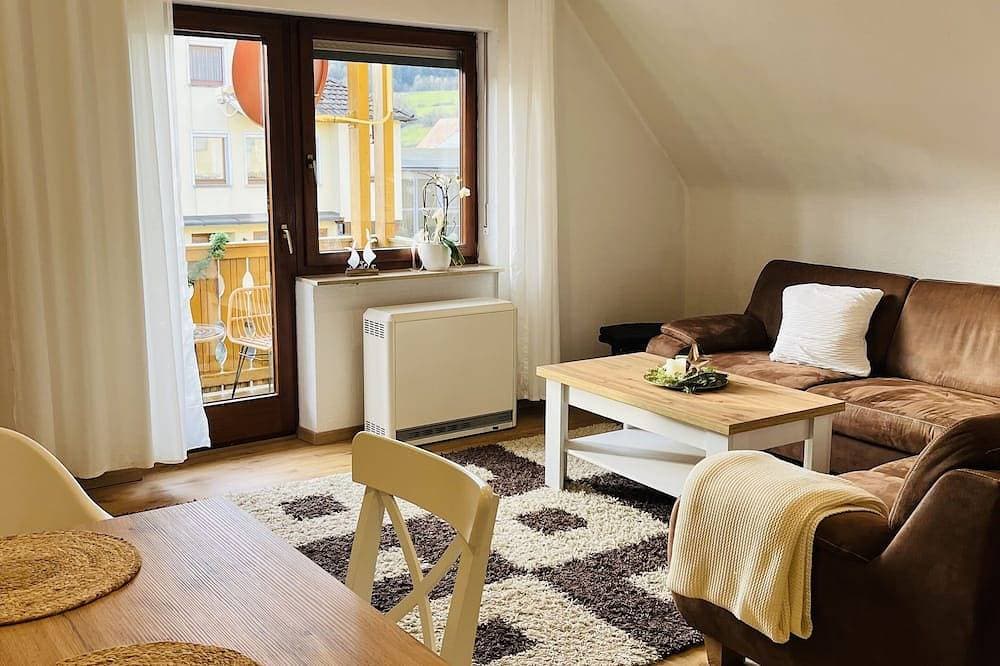 Foto 7 von 15: Gemütliche Maisonette Wohnung mit Terrasse und Balkon an der Romantischen Straße