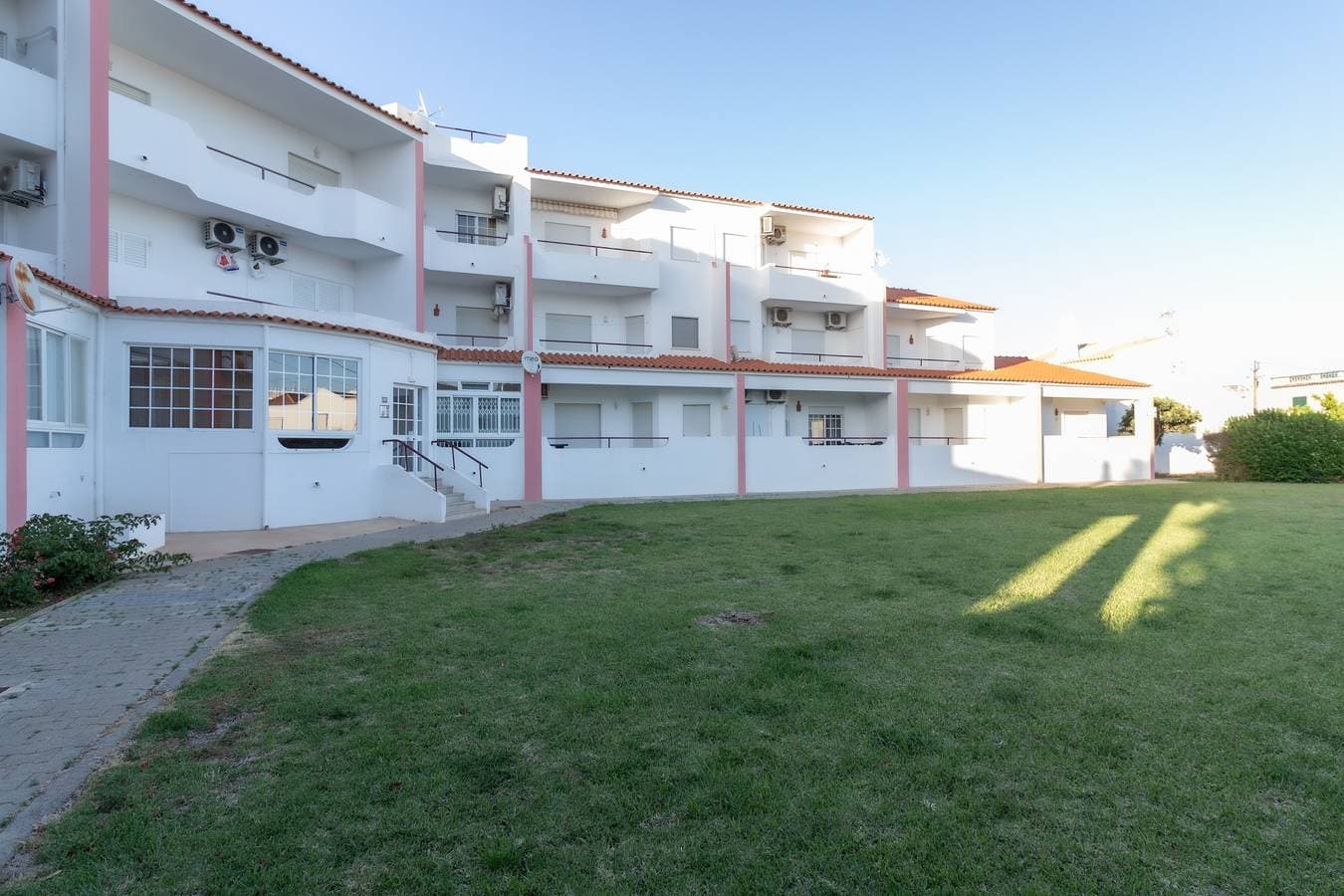 Foto 12 von 25: Ferienwohnung 'Lota Praia 2' mit Balkon und Klimaanlage