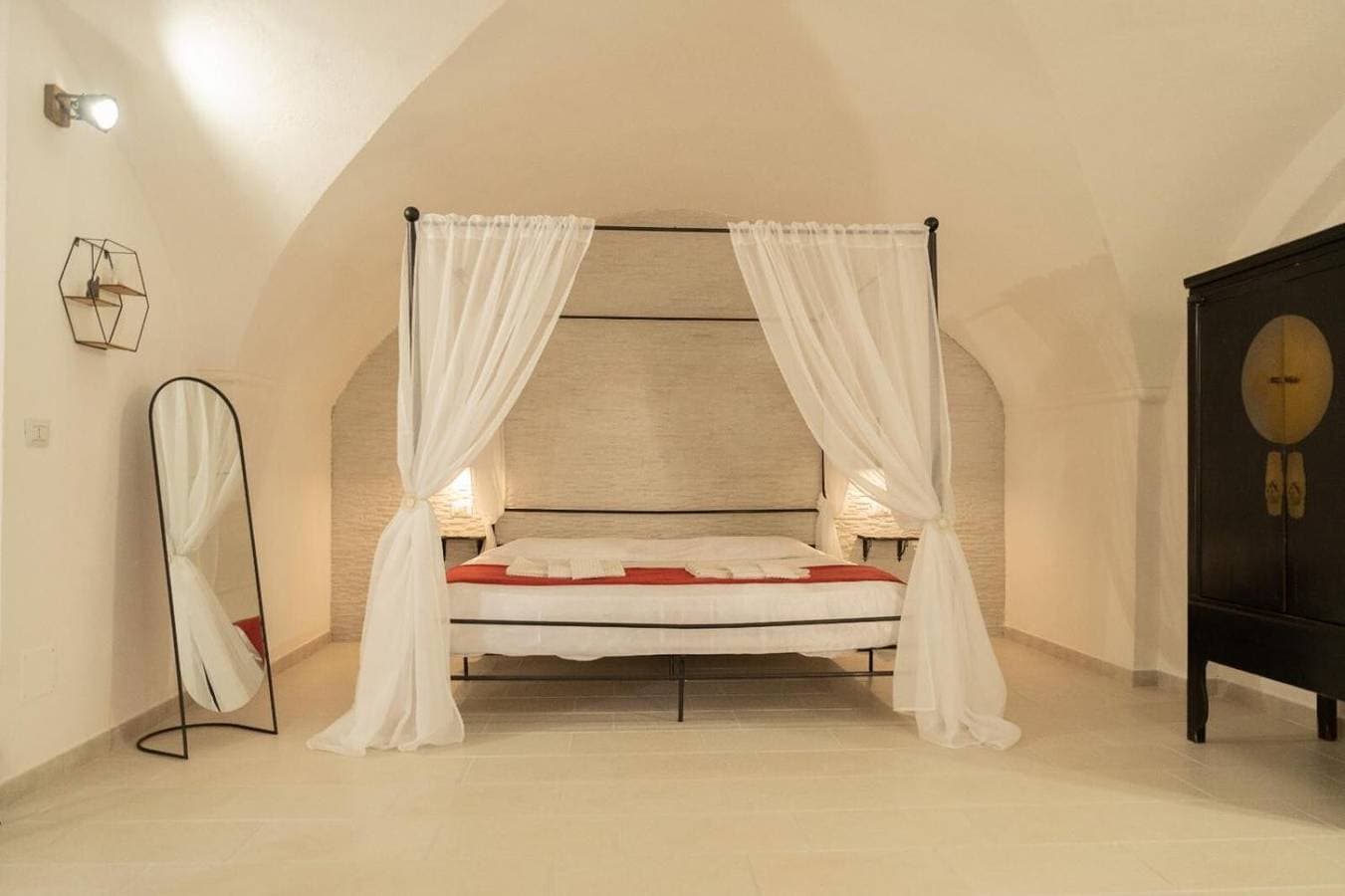 Foto 4 von 25: Apartment „Romantic Suite“ mit WLAN und Klimaanlage
