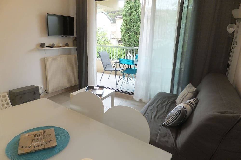 Foto 12 von 30: Promo Les Sablettes Mar Vivo 50 m Strand, Terrasse, Parkplatz