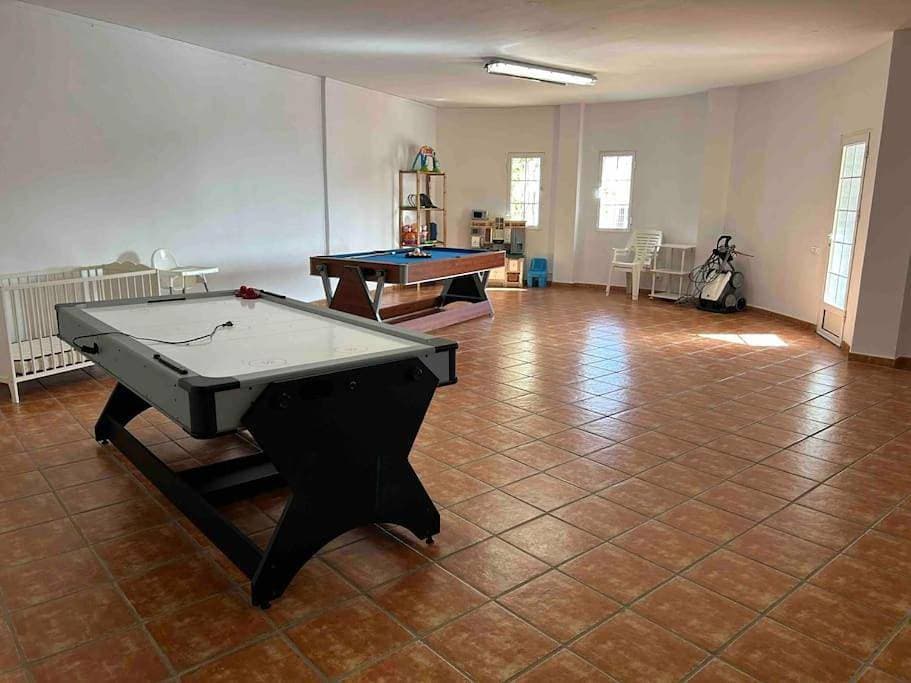 Foto 9 von 49: Two-Bedroom Apartment