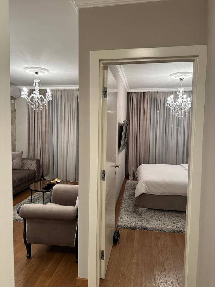 Foto 12 von 12: One-Bedroom Apartment with City View