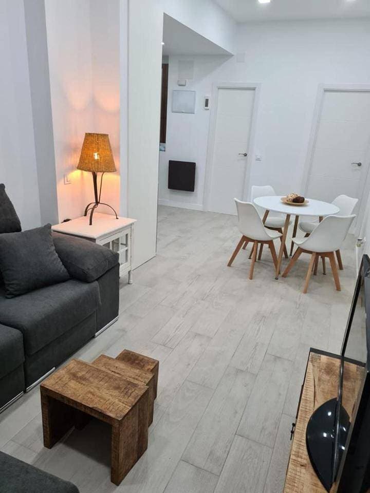 Foto 6 von 19: Two-Bedroom Apartment