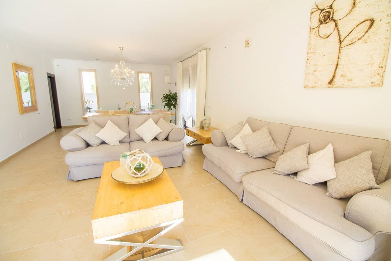 Foto 9 von 29: Sonnige Villa mit Pool, WLAN und Klimaanlage