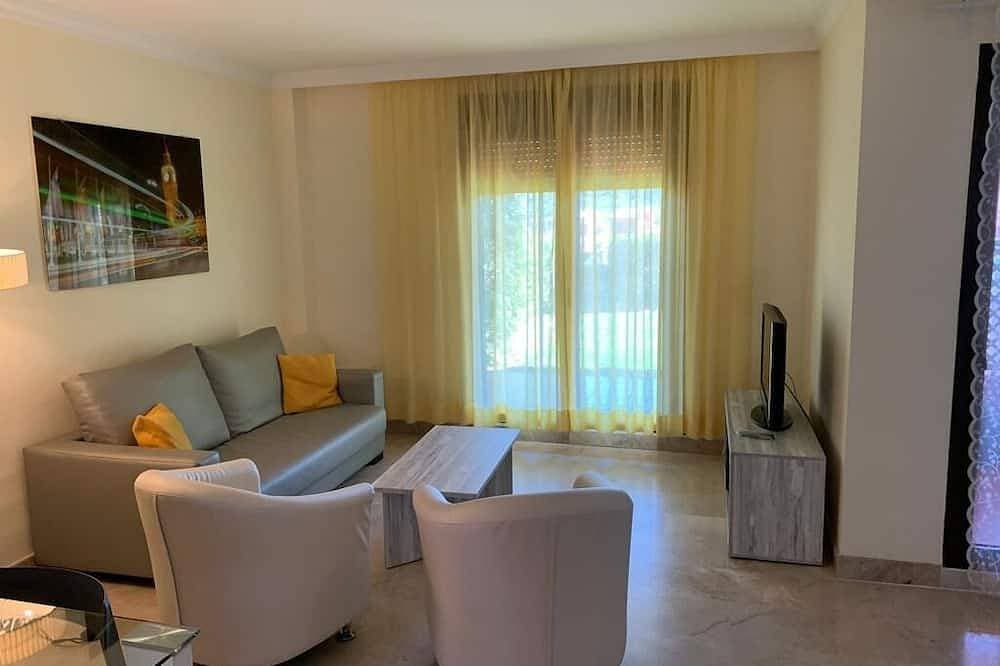 Foto 8 von 15: Geräumige Wohnung, sehr ruhig und mit Garten