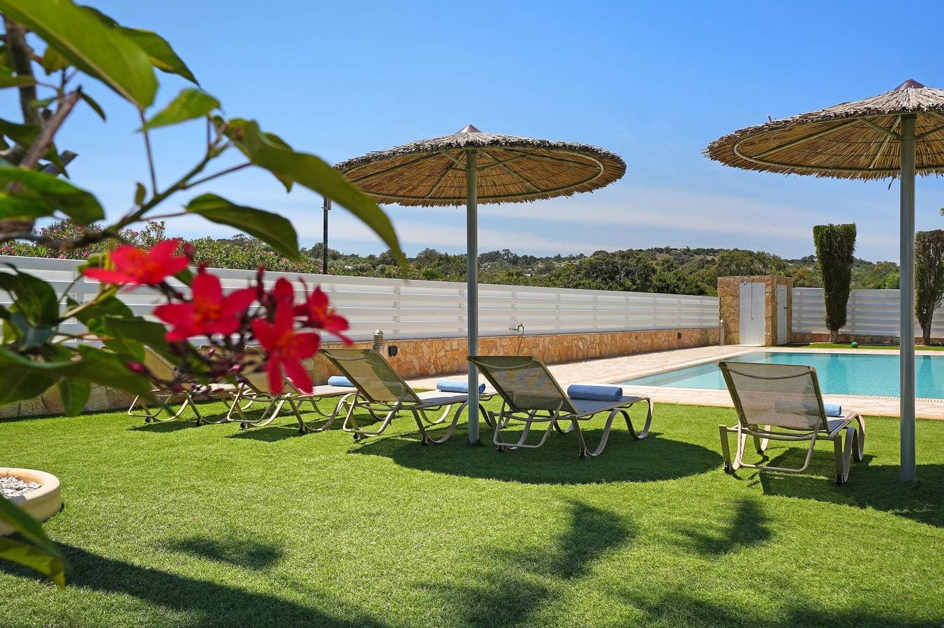 Foto 5 von 39: Villa für 8 Personen mit Garten