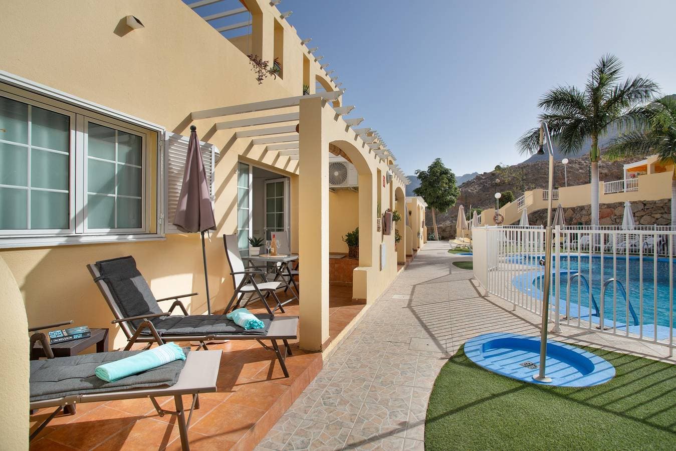 Foto 2 von 30: Ferienwohnung 'Mangueros Suite 4 Puerto De Mogán' mit Gemeinschaftspool und WLAN