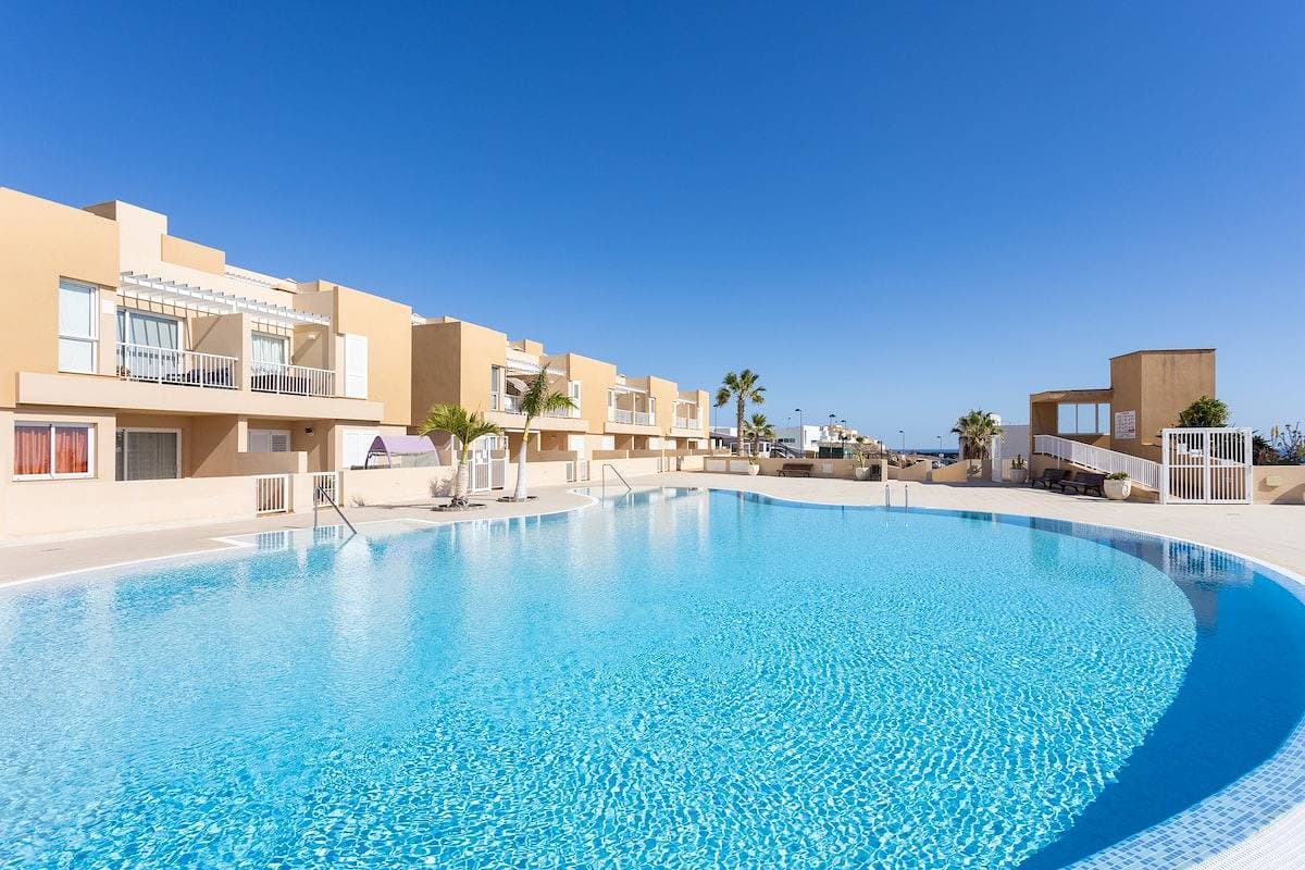 Foto 3 von 40: Ferienwohnung für 4 Personen mit Pool