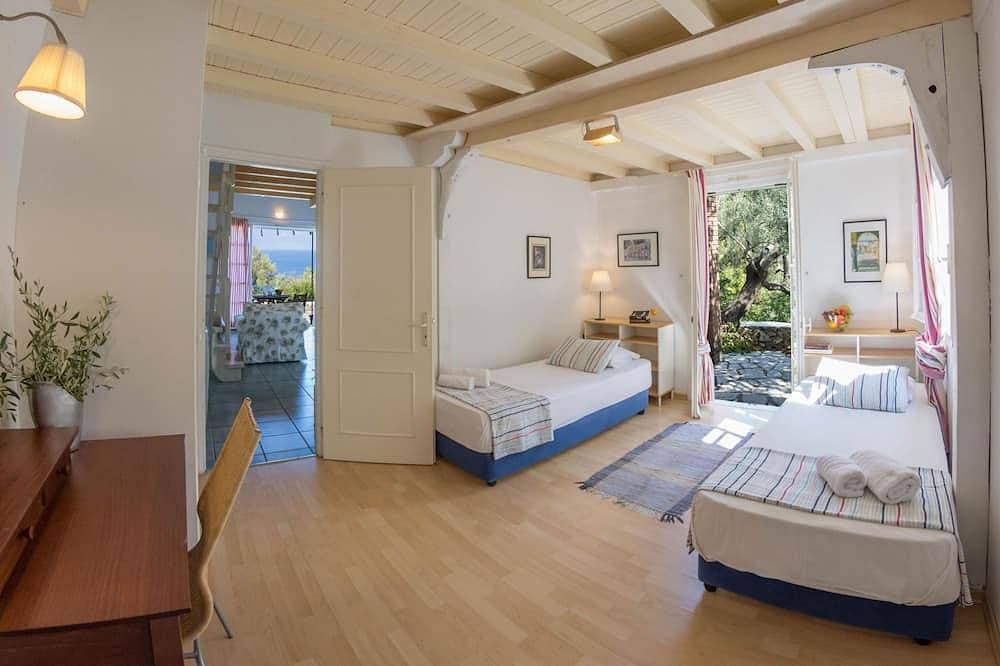 Foto 3 von 16: Villa Kiparissi - Agios Nikitas