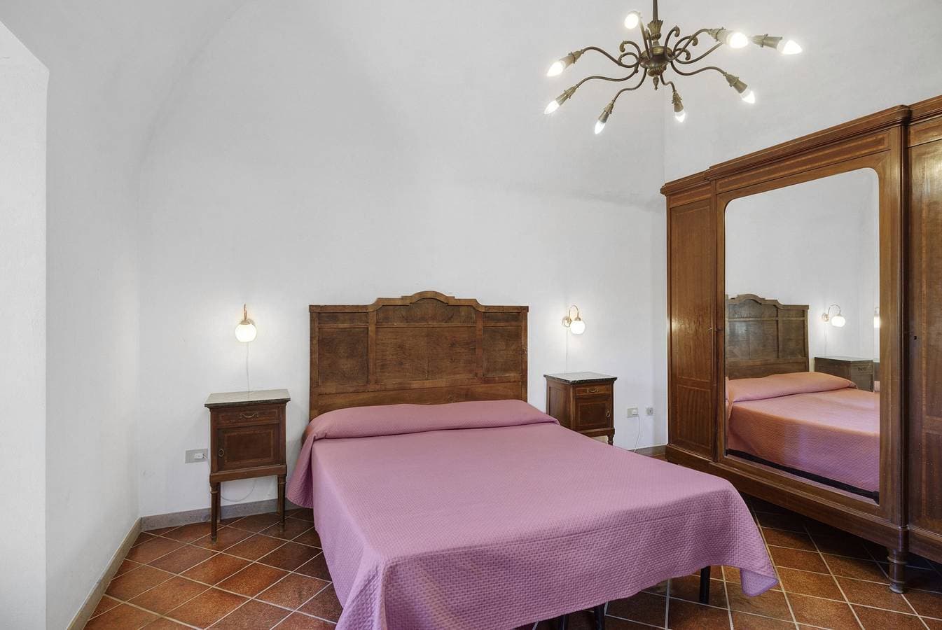 Foto 8 von 15: Le Tore – Volta Erdgeschosszimmer mit Terrasse & Gemeinschaftsgarten, WLAN