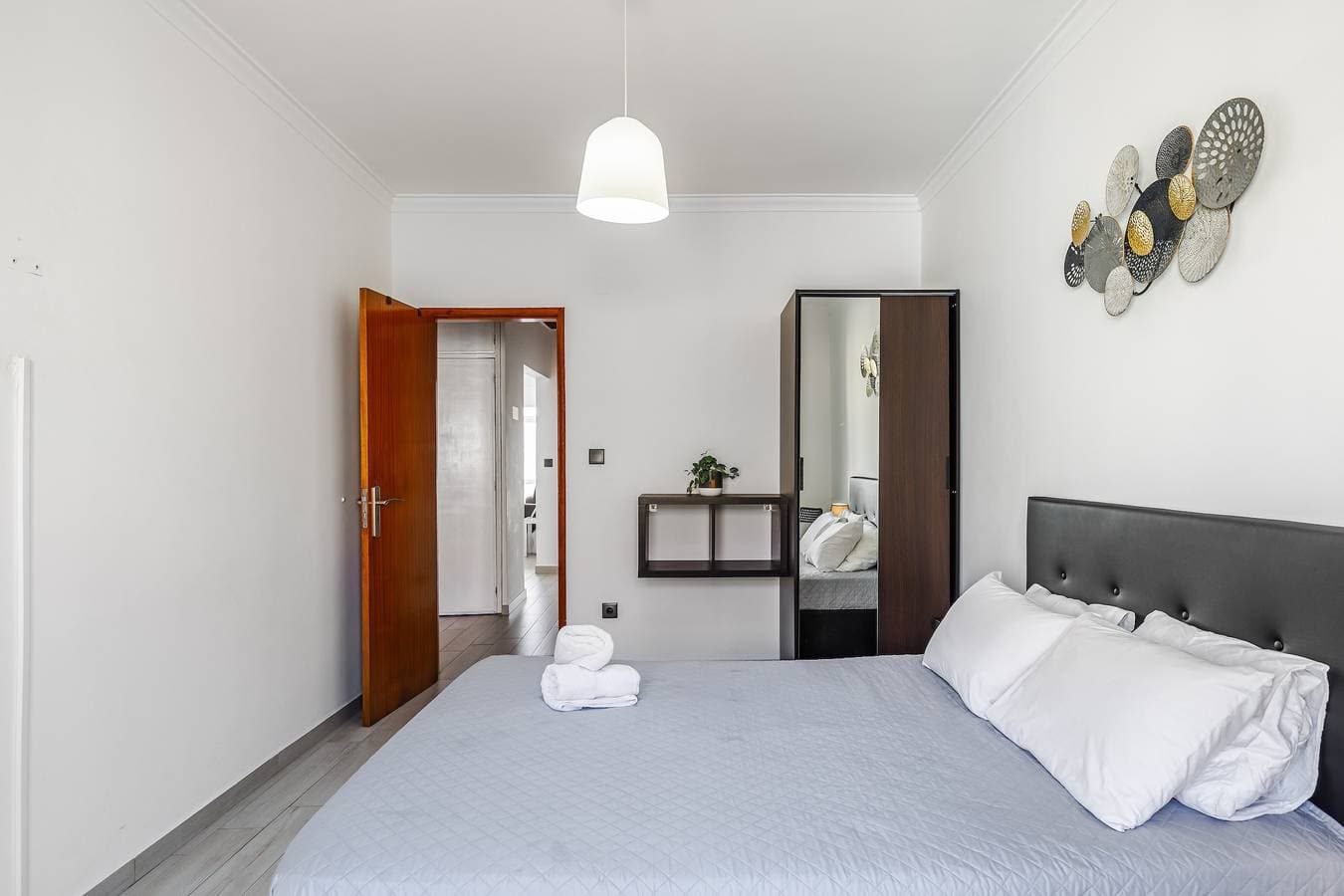 Foto 13 von 19: Ferienwohnung "Sleeptubal Moderne Unterkunft" mit Balkon & WLAN