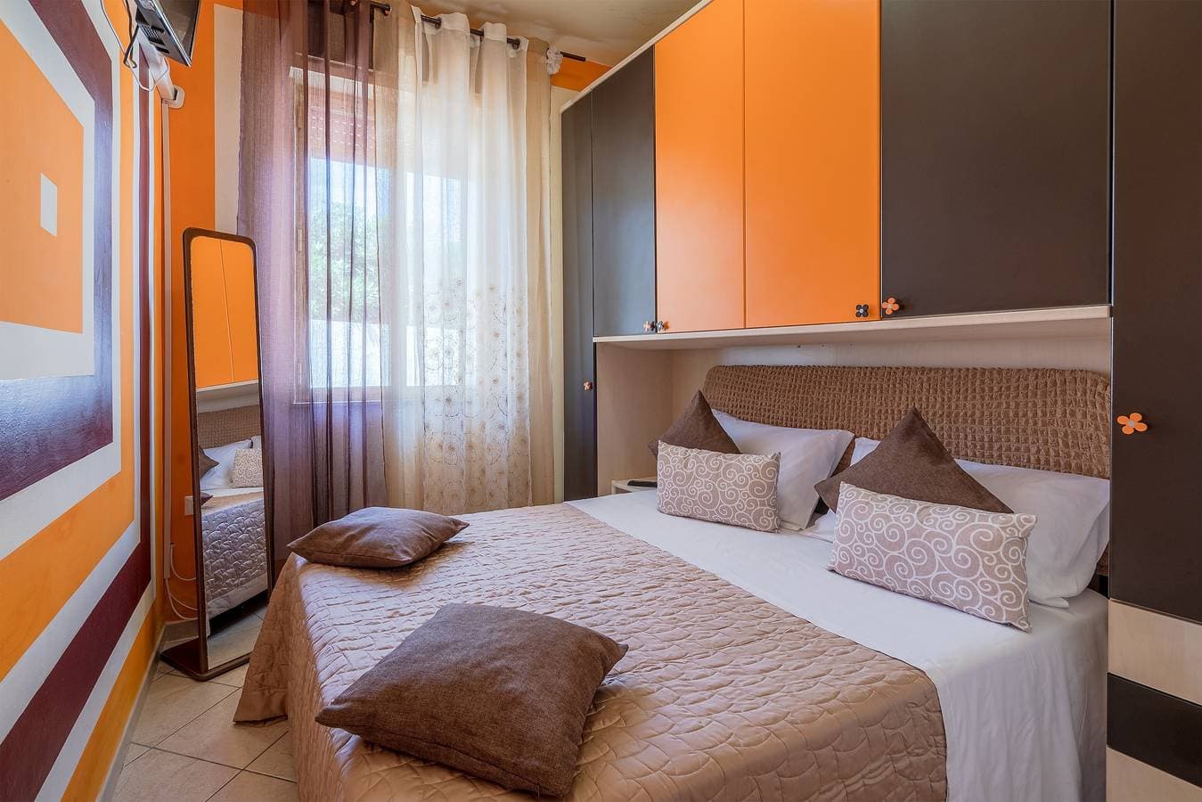Foto 5 von 26: Ferienwohnung "La Casa Arancione" mit privater Terrasse und Gemeinschaftsgarten