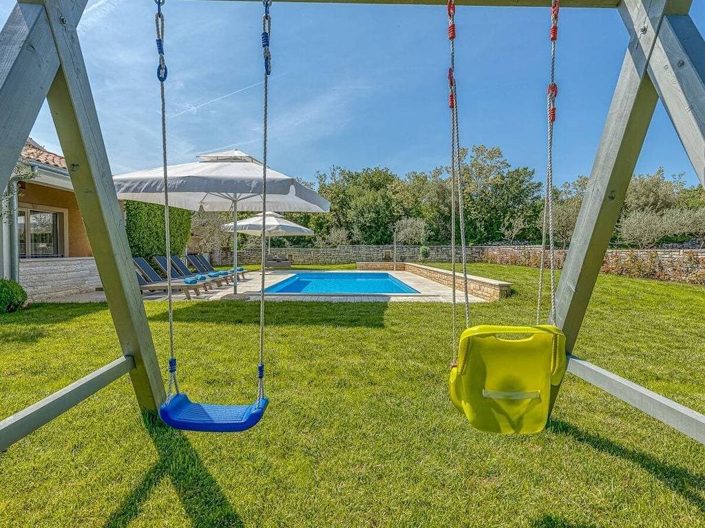 Foto 8 von 25: Villa in Selina mit Schwimmbecken