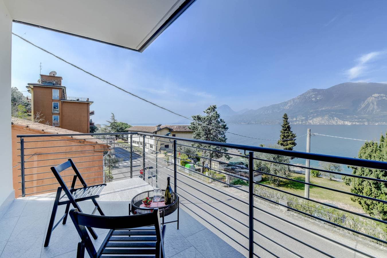 Foto 4 von 27: Holiday Apartments Brenzone - Studio Baldo