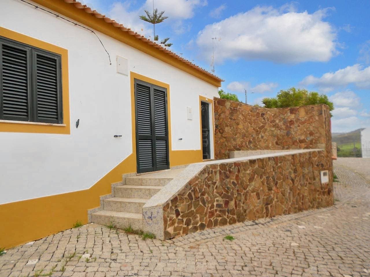 Foto 4 von 23: Charmantes Haus in Barão de São Miguel
