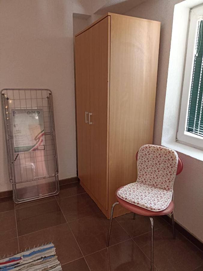Foto 5 von 49: One-Bedroom Apartment