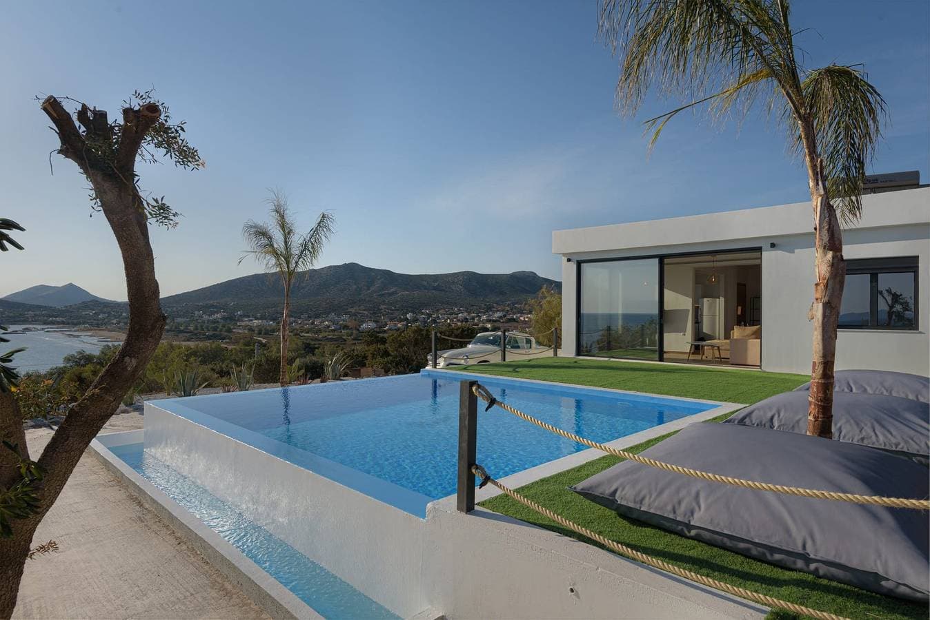 Villa 1