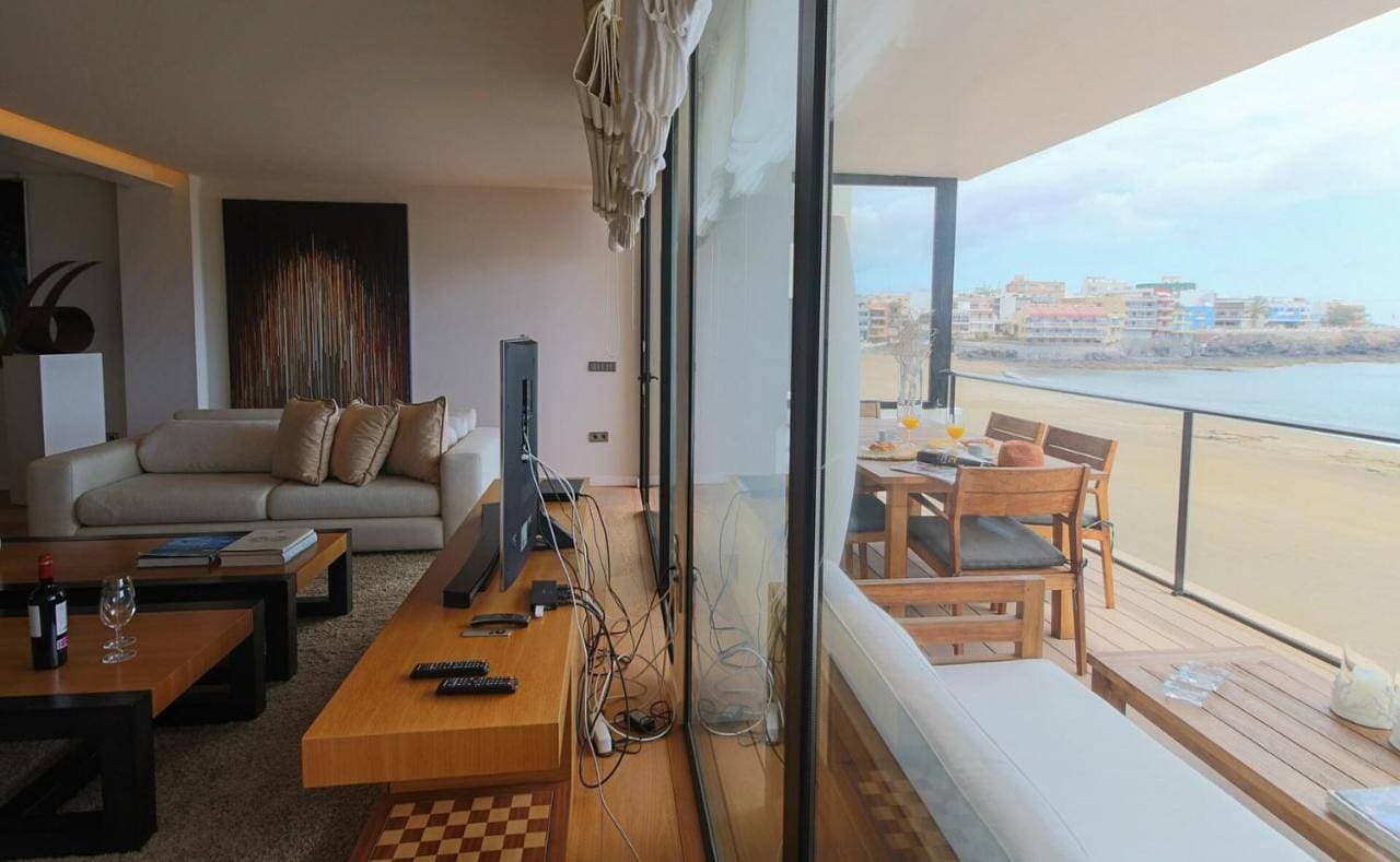 Foto 3 von 4: Apartment with Sea View