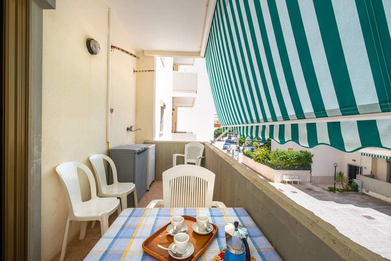 Foto 13 von 31: Ferienwohnung 'La Playa Rivabella' mit Meerblick, Balkon und Klimaanlage