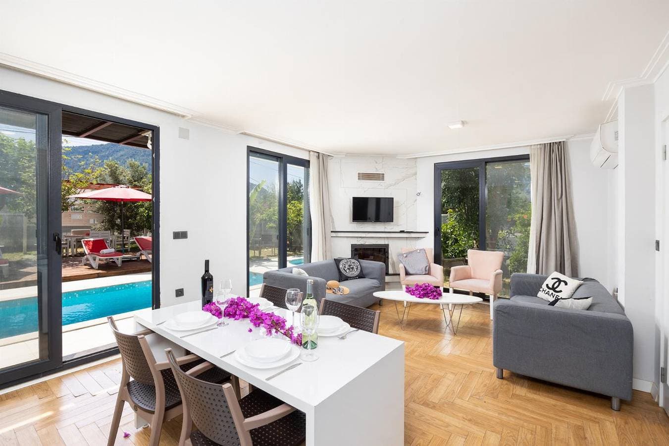Foto 4 von 30: Villa für 8 Personen mit Meerblick
