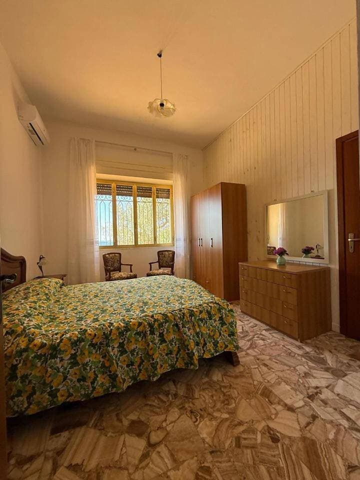 Foto 12 von 28: Three-Bedroom Holiday Home