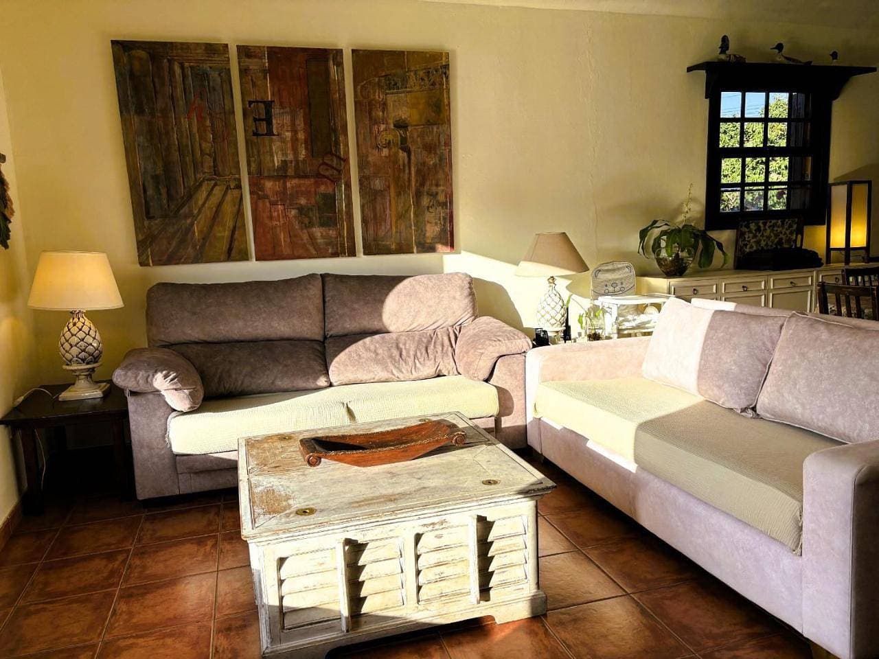 Foto 12 von 81: Three-Bedroom House