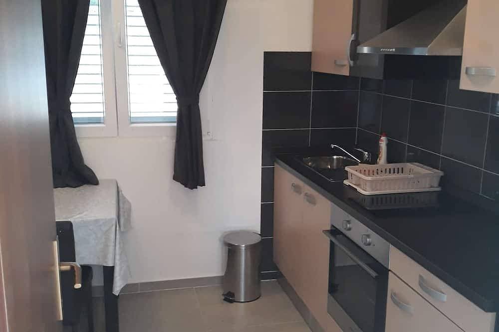 Foto 8 von 10: Limuni 2-Zimmer-Wohnung mit Terrasse