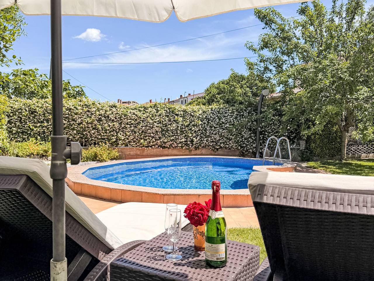 Ein Apartment im Ferienhaus Zweirosen 1