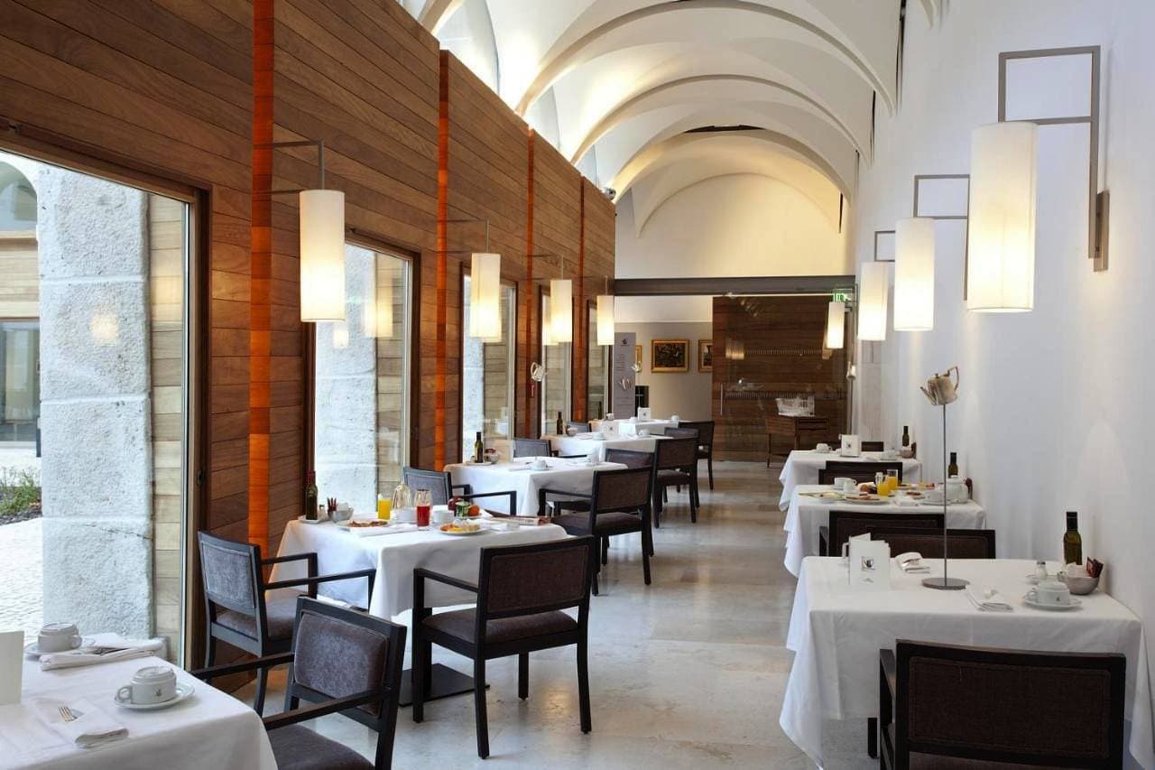 Foto 3 von 86: Hotel für 10 Personen mit Terrasse