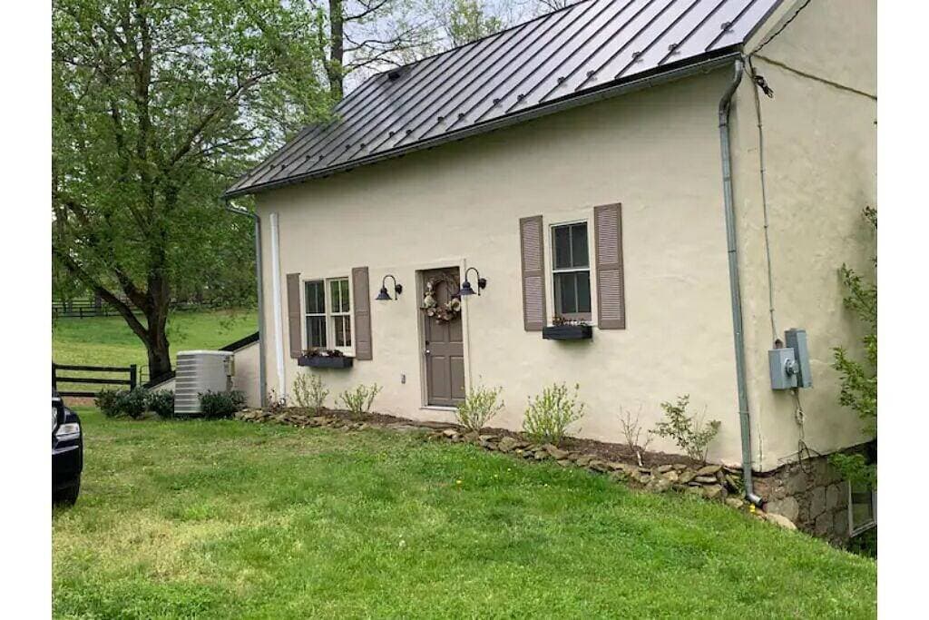 Foto 2 von 8: Super cosy cottage with high speed internet!