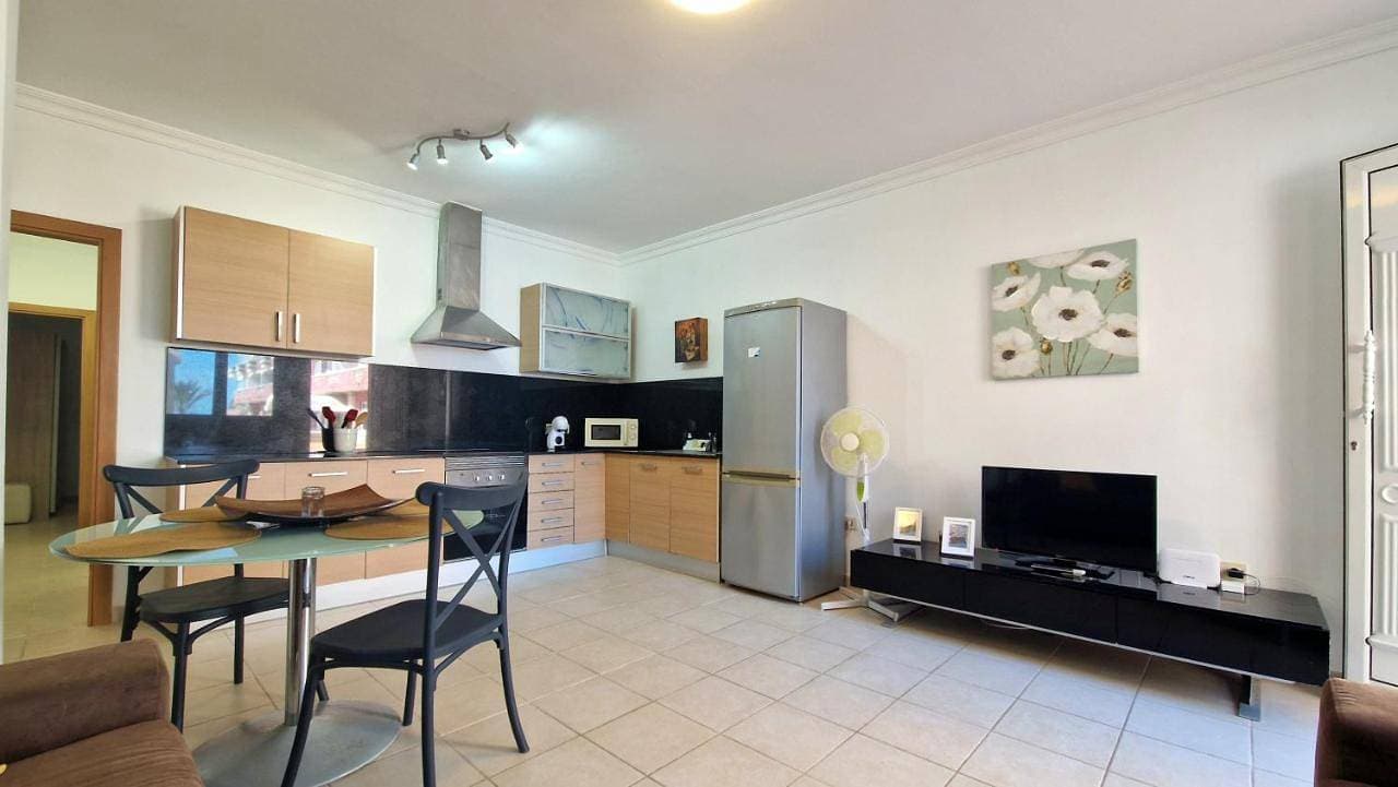 Foto 7 von 26: Two-Bedroom Apartment
