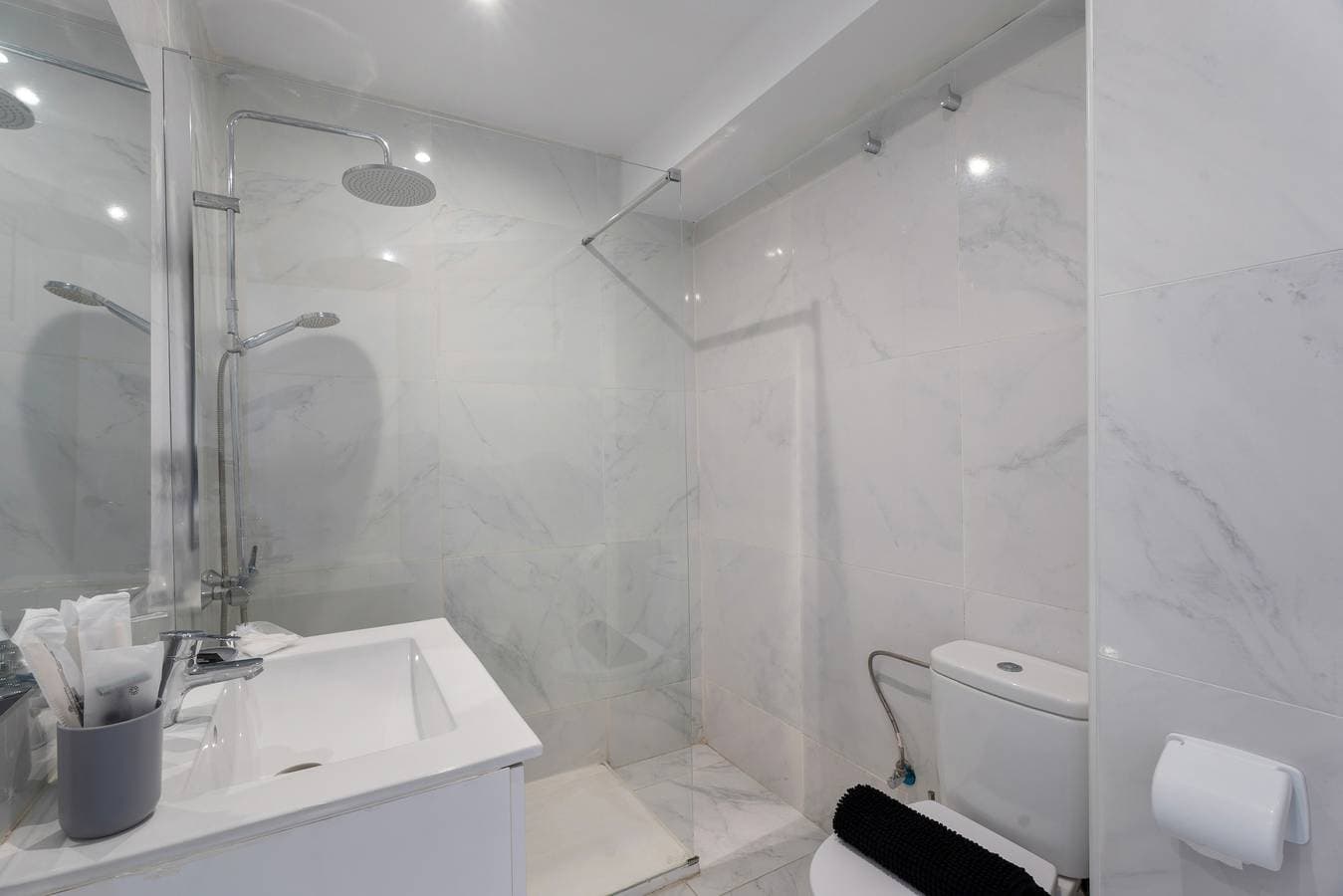 Foto 11 von 21: Ferienapartment 'Las Americas Evening Escape' mit Meerblick, privatem Pool & WLAN