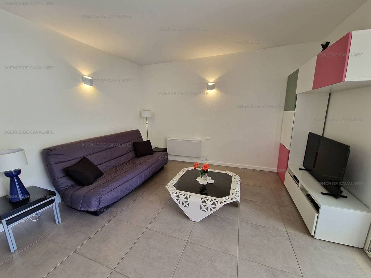 Foto 4 von 15: 3-Zimmer-Wohnung in Cavalaire-sur-Mer - Terrasse mit Meerblick und Parkplatz