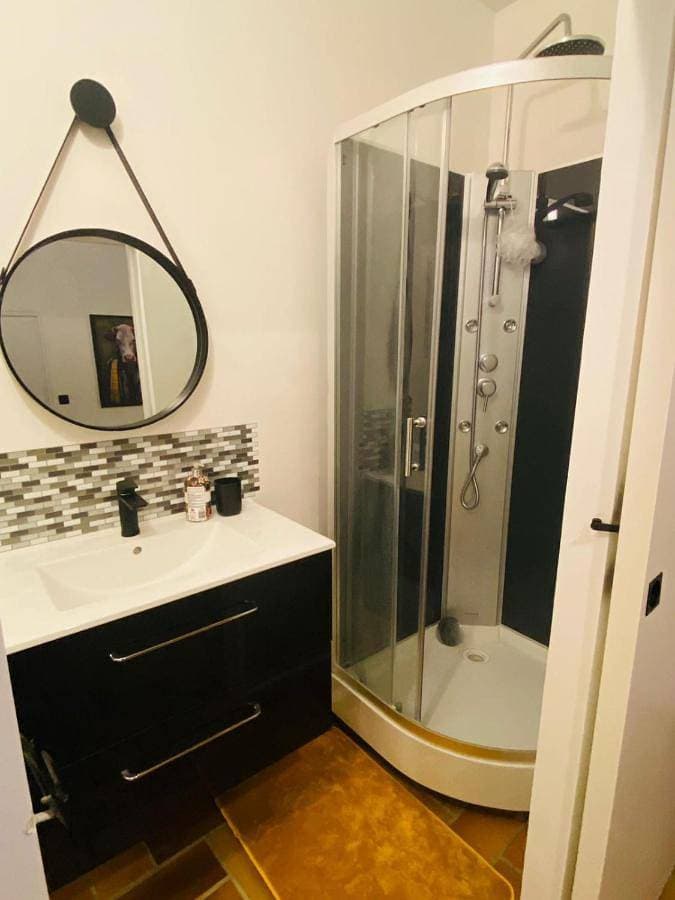 Foto 2 von 14: Double Room with Private Bathroom