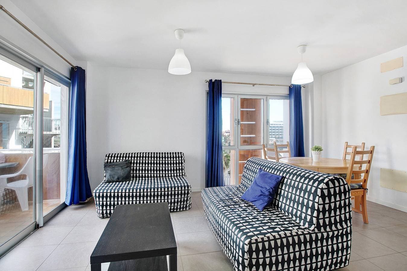 Foto 2 von 27: Ferienwohnung Edificio Los Martines mit Meerblick, Pool und WLAN