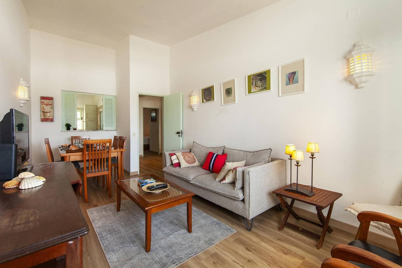 Foto 5 von 46: Ferienwohnung für 4 Personen mit Balkon