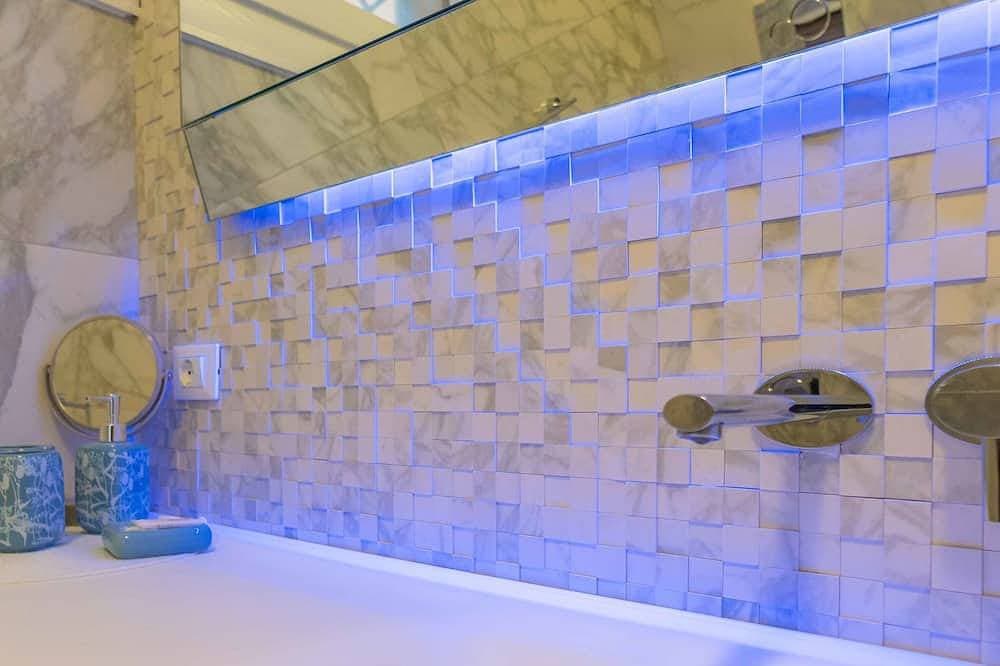 Foto 12 von 30: Studio mit Meerblick und Hydromassagedusche