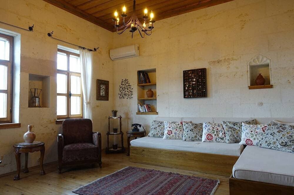Foto 10 von 14: 3-Bedroom Stone House with a View